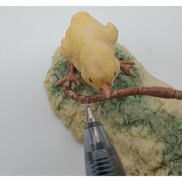 Schmid Lowell Davis "Don't Play With Your Food " Figurine Chicks With Worm - Picture 7 of 9